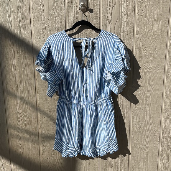 American Eagle Romper. Size M. NWT - Picture 2 of 4